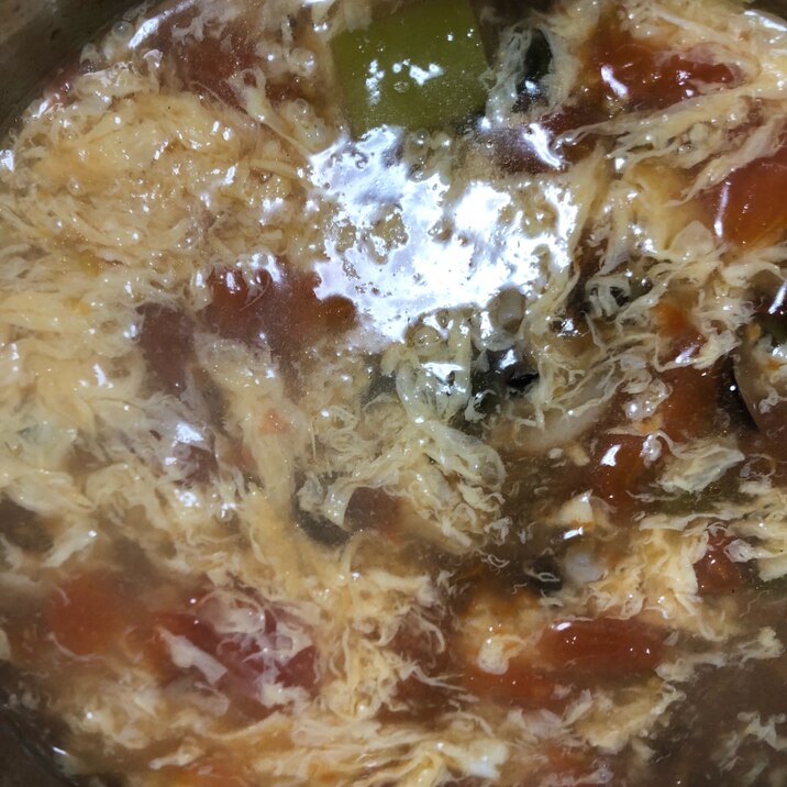 トマトのピリ辛スープ